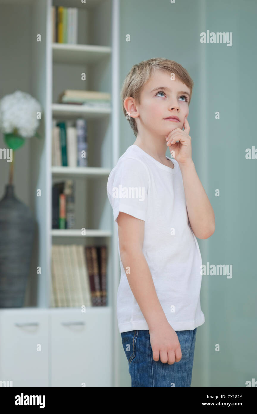 Lost home hi-res stock photography and images - Alamy