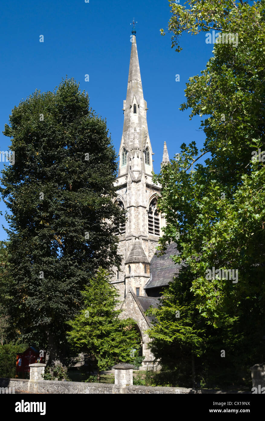 the-19th-century-church-of-st-paul-east-molesey-surrey-england-stock