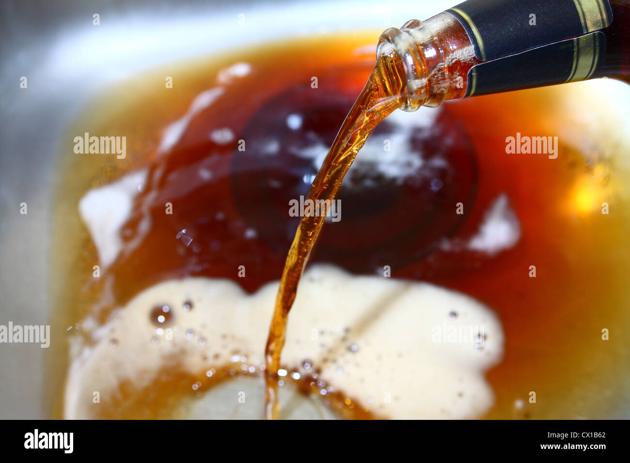 Pour beer sink hires stock photography and images Alamy