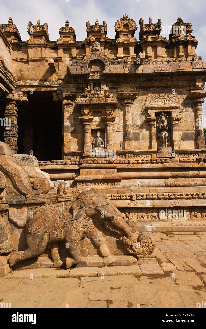 Elk2014540v India, Tamil Nadu, Dharasuram, Airavatesvara Temple, porch