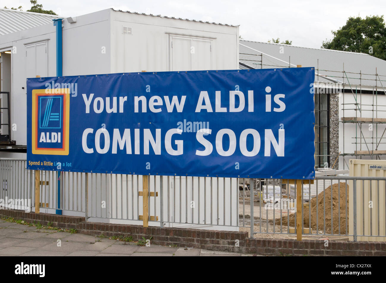Aldi Uk Stock Photos & Aldi Uk Stock Images Alamy