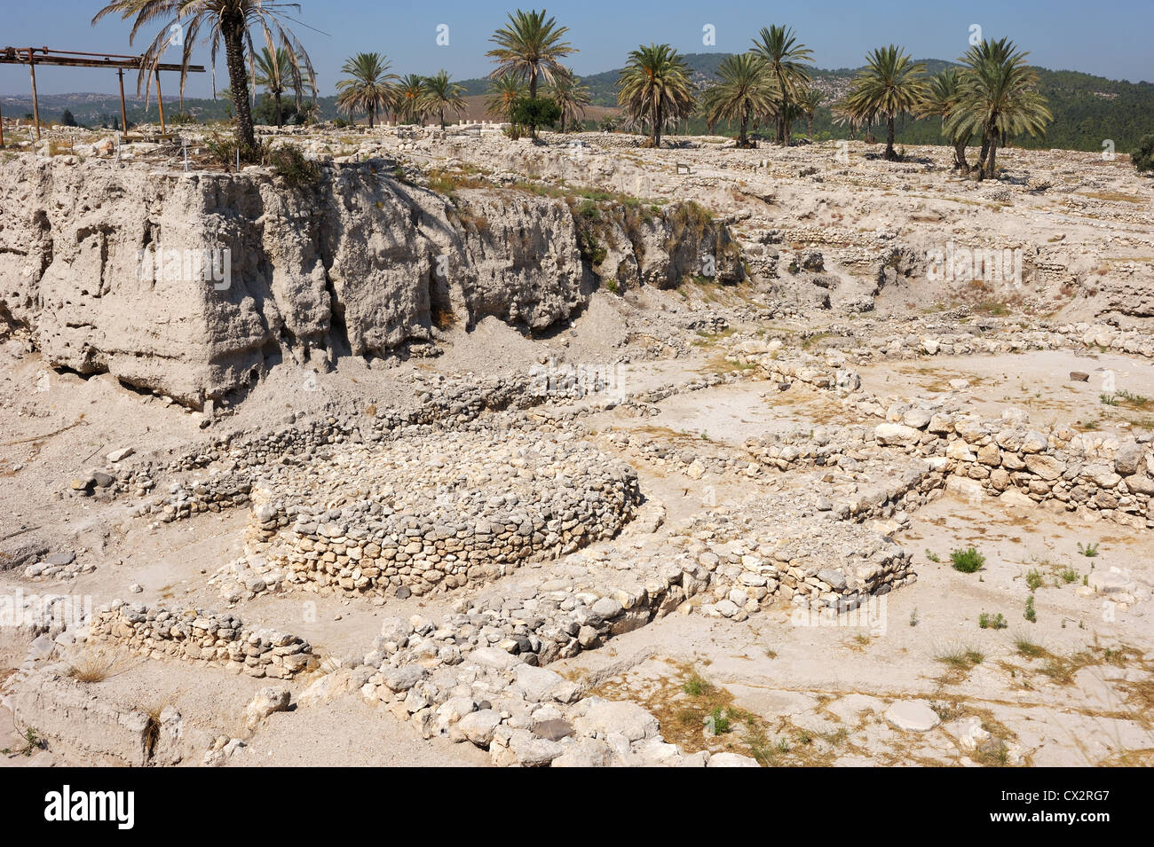 Remains of settlements on the hill Megiddo (early bronze age
