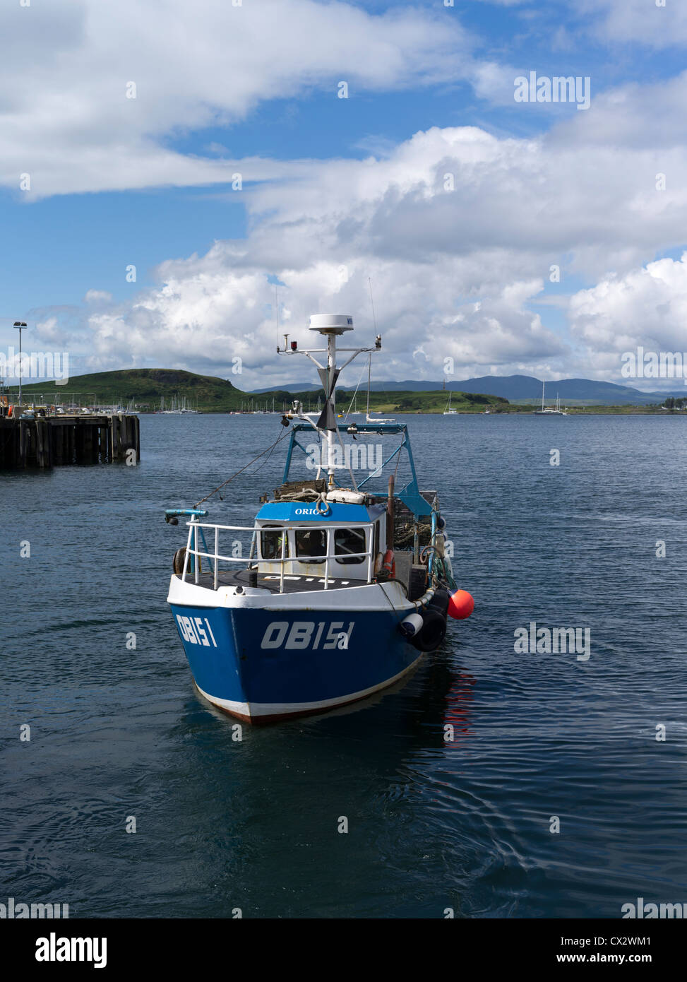 dh  OBAN ARGYLL Oban fishing boat Oban Bay harbour Stock Photo