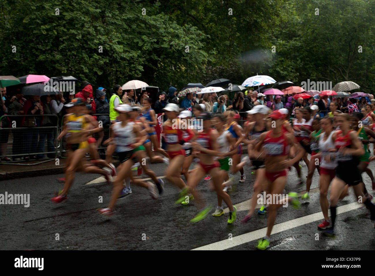 women's marathon olympics victoria embankment london Stock Photo Alamy