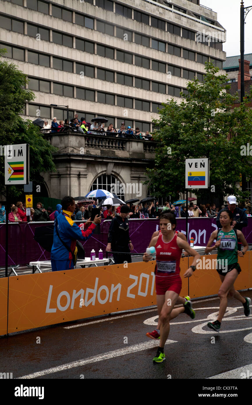women's marathon olympics victoria embankment london Stock Photo Alamy