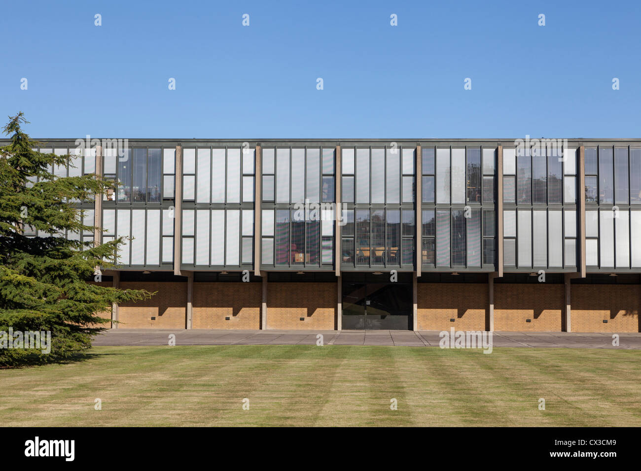 St Catherine's College, Oxford, built in 1962 and designed by Arne Jacobsen. A Grade 1 listed building.  The Quadrangle. Stock Photo