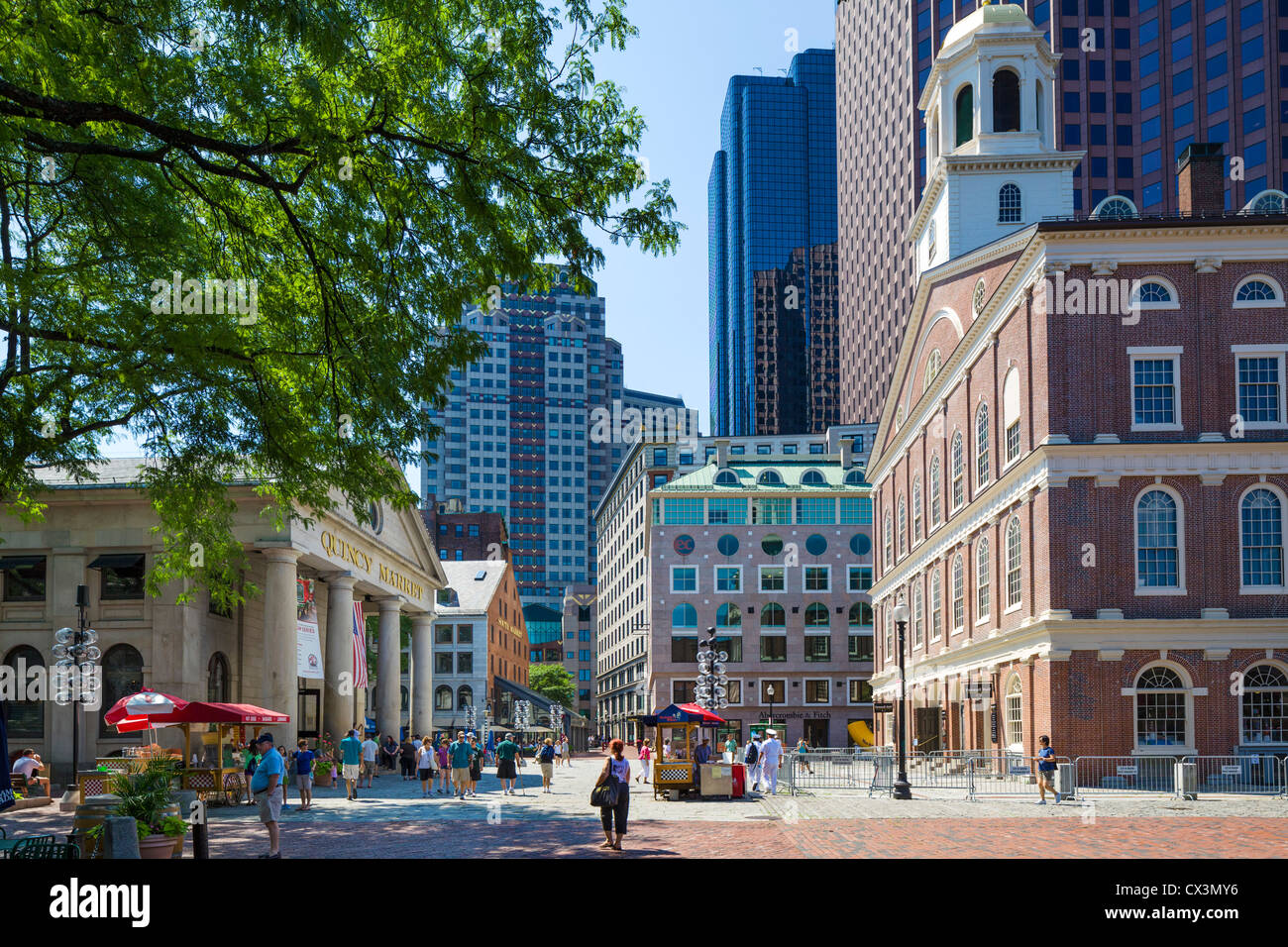 Quincy market to left and Faneuil Hall to the right, both on the