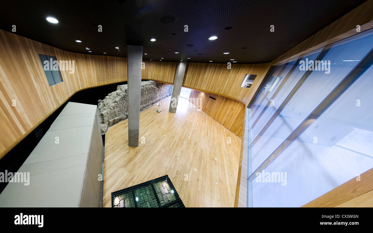 Dublin City Walls, Dublin, Ireland. Architect McCullough Mulvin, 2009. View of conference space