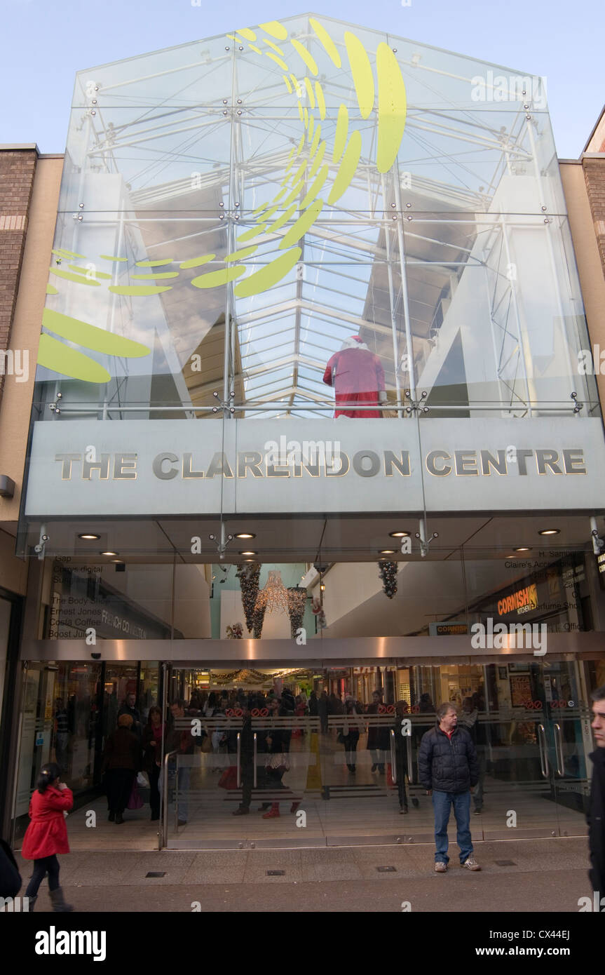 the clarendon centre oxford shopping center Stock Photo Alamy