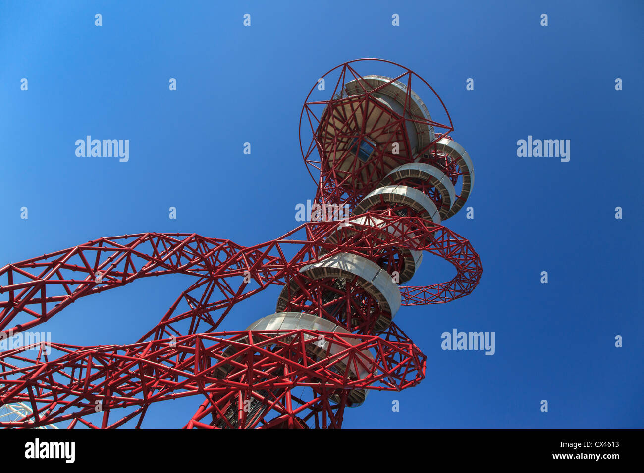 Looking up at the ArcelorMittal Orbit Stock Photo