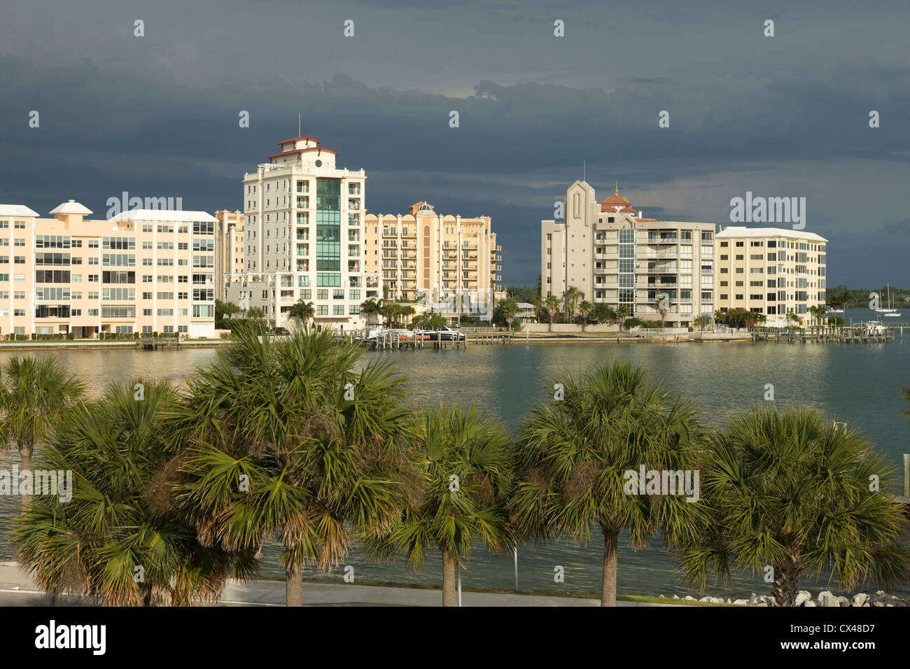GOLDEN POINTE PARK BAYFRONT DRIVE SKYLINE DOWNTOWN SARASOTA FLORIDA USA