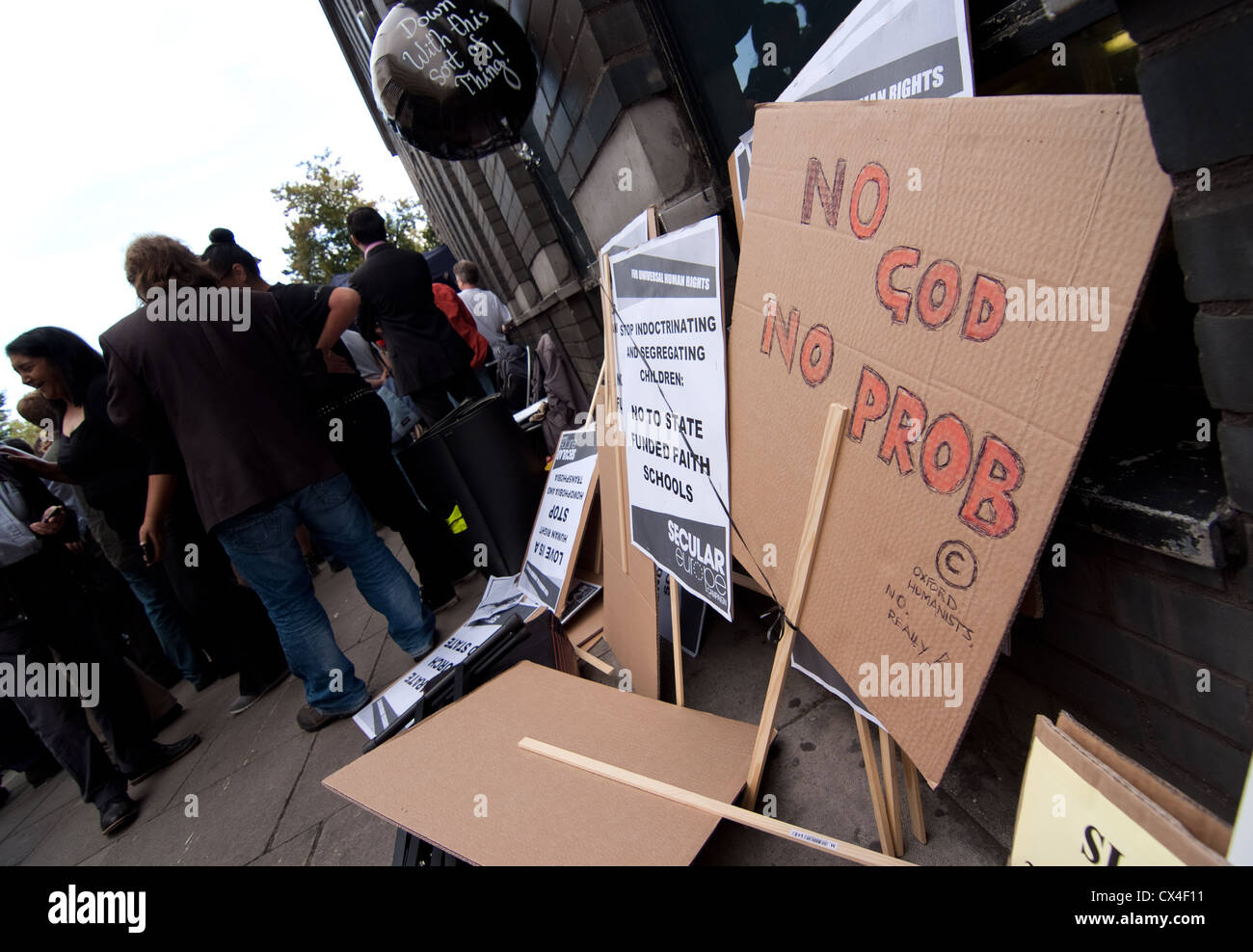 no god no prob placard at the Secular Europe Campaign London Stock Photo