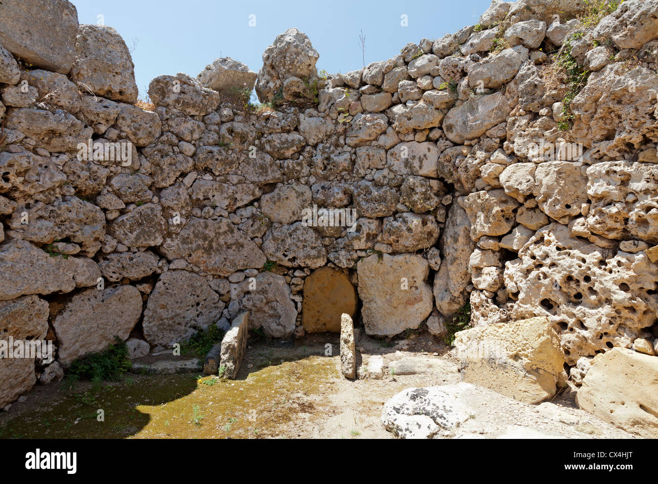 Rounded room at the Ggantija Temples near Xagha, Island of Gozo, close to Malta, Mediterranean Sea. Stock Photo