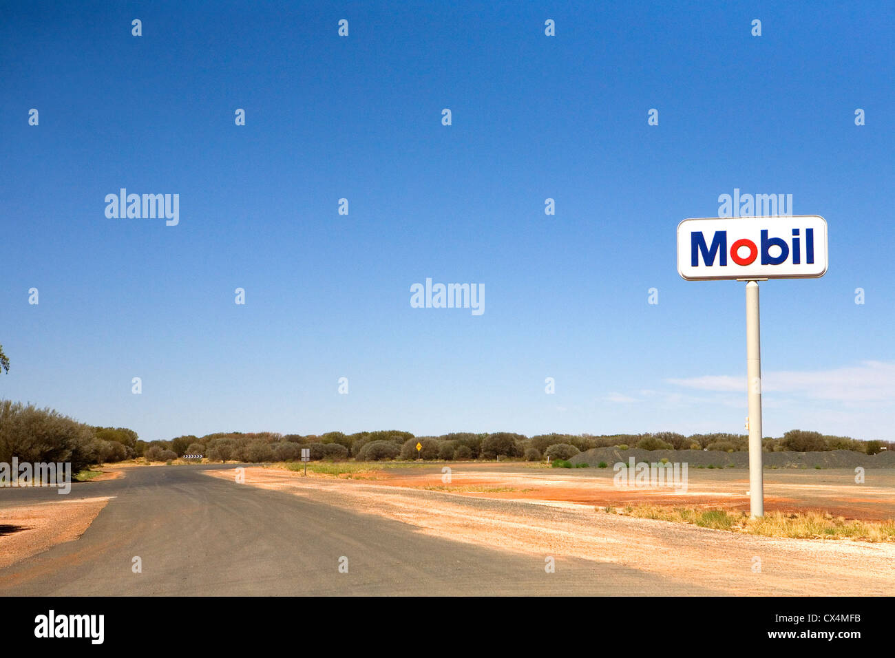Mobil, Sign, Australia, Outback, desert, heat, roadhouse Stock Photo