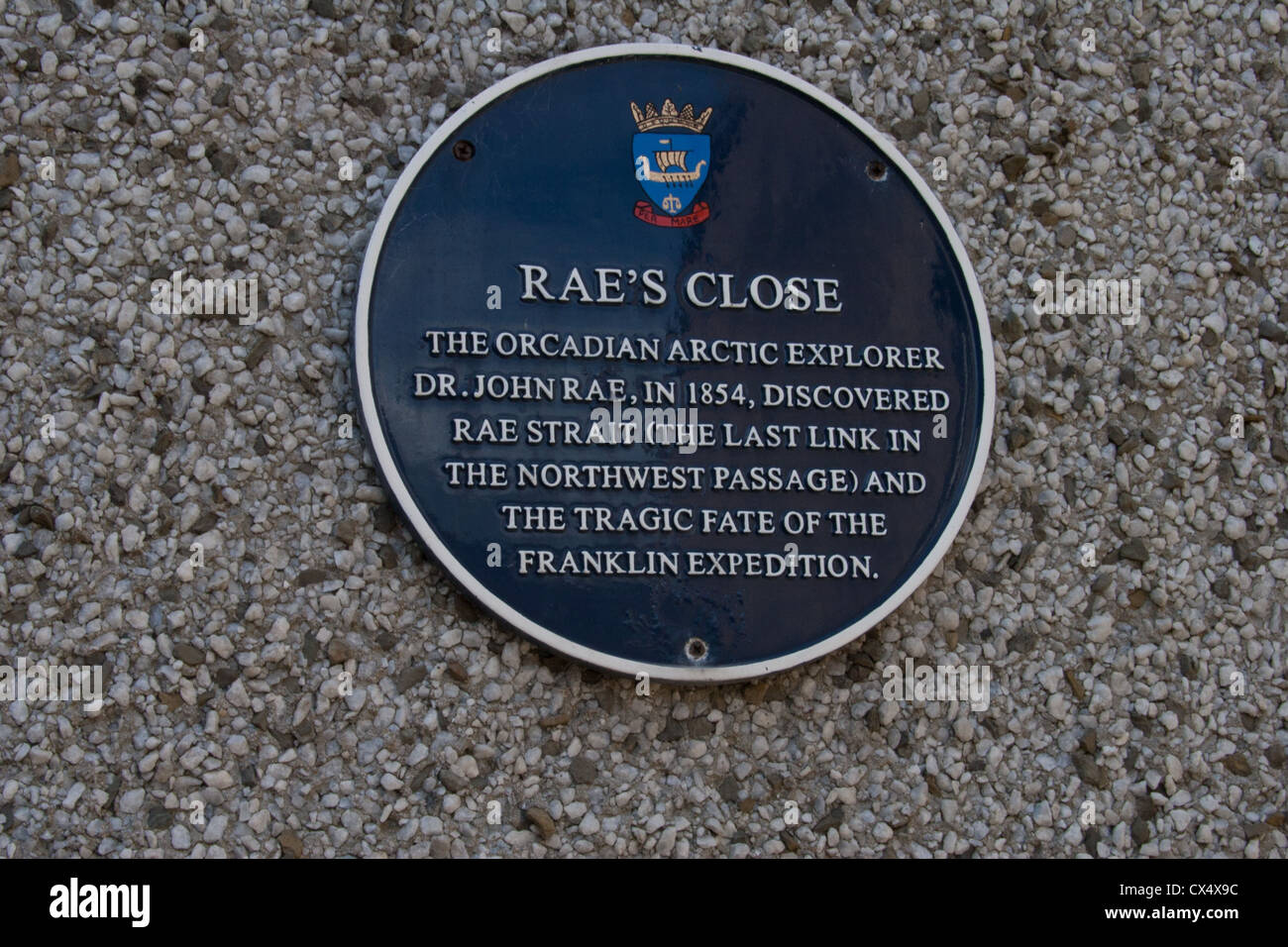 Rae's Close - a close named after Dr John Rae the Orcadian Arctic explorer who discovered Rae Strait in 1854. Stock Photo