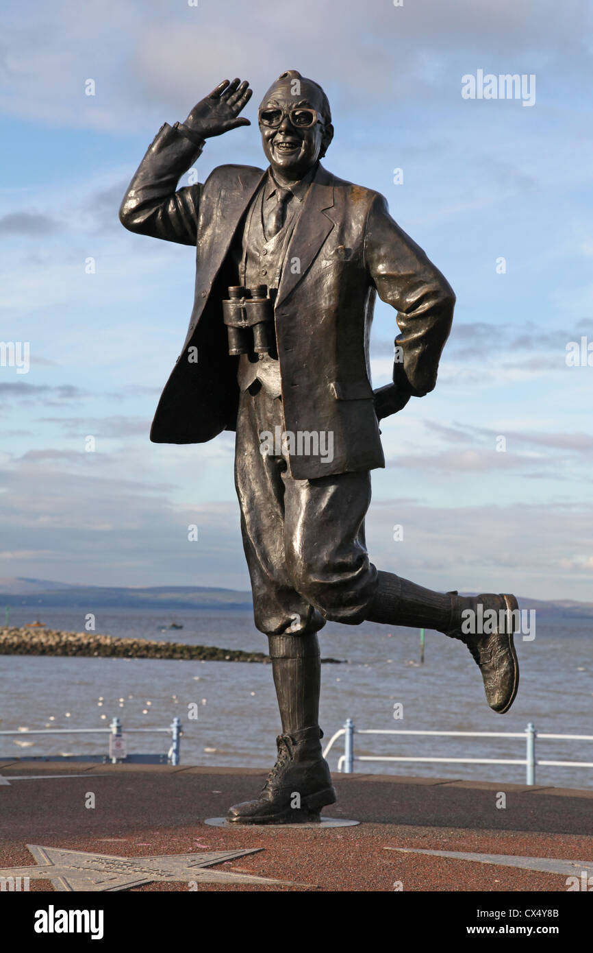 Eric Morecambe bronze statue, Morecambe Bay Stock Photo: 50511003 - Alamy