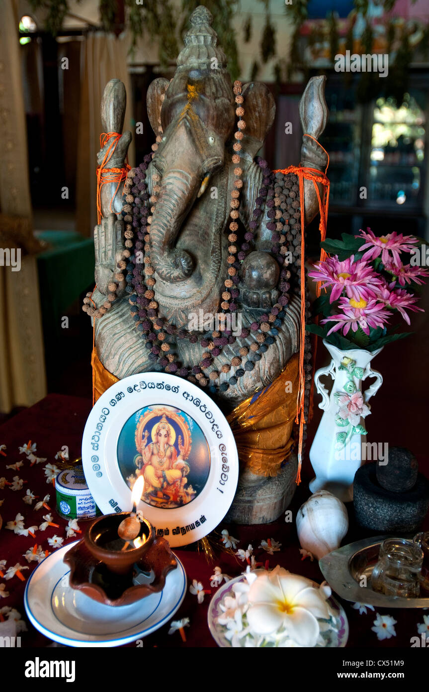 Hindu shrine hi-res stock photography and images - Alamy