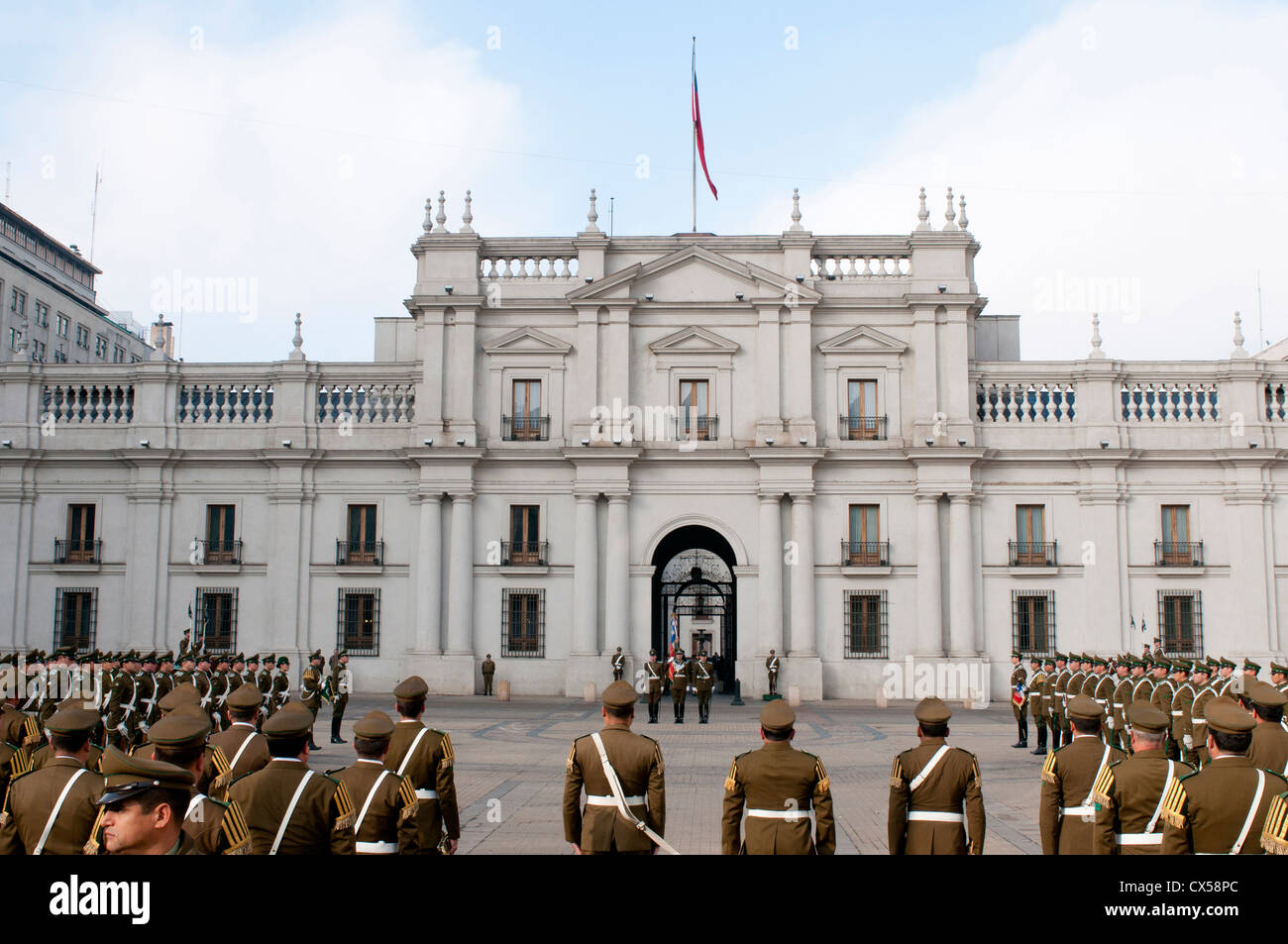 Palacio de la moneda santiago chile hi-res stock photography and images ...