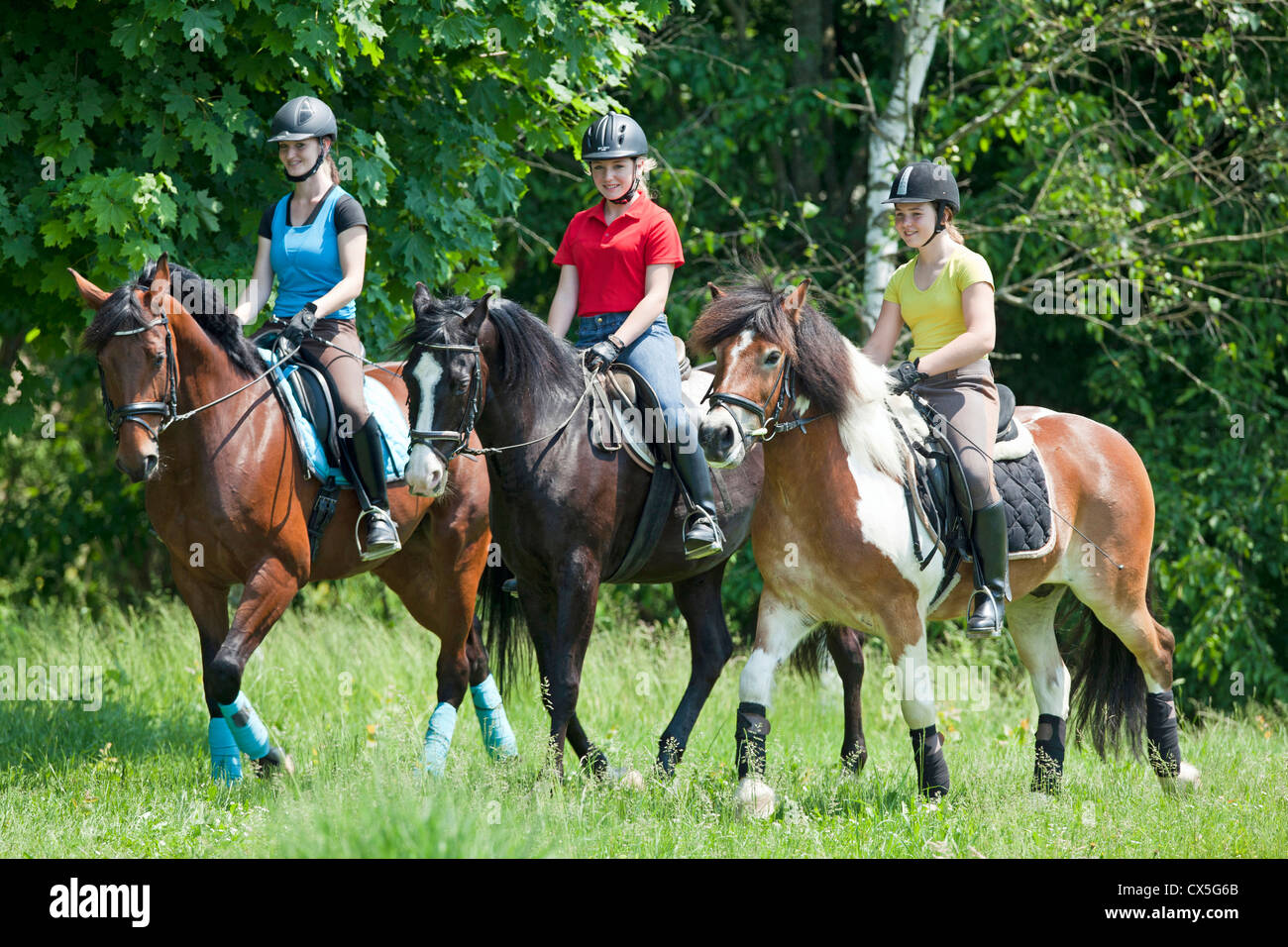 girls on horseback 
