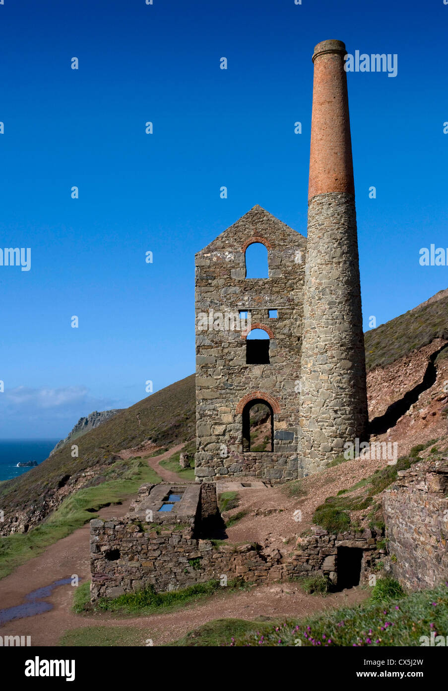 Tin Mines on North Cornwall Coast, Chapel Porth Stock Photo