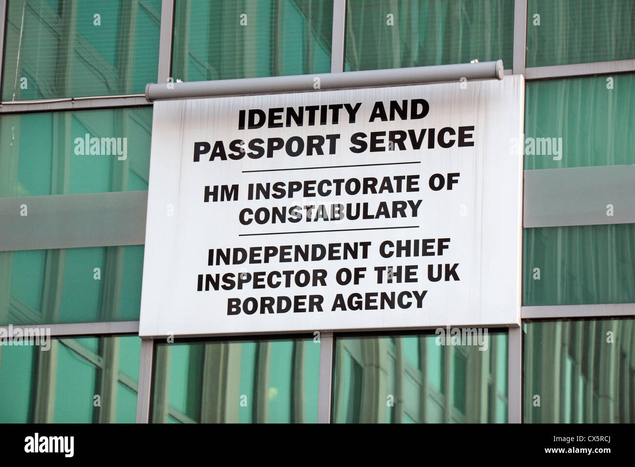 Sign outside the Identity and Passport Service office, Globe House, 89  Eccleston Square, London, UK Stock Photo - Alamy