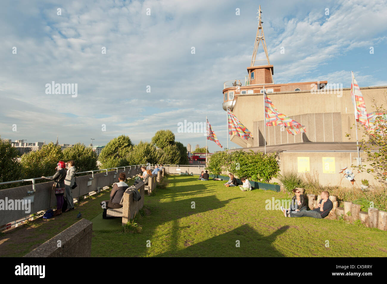 Roof garden queen elizabeth hall hires stock photography and images