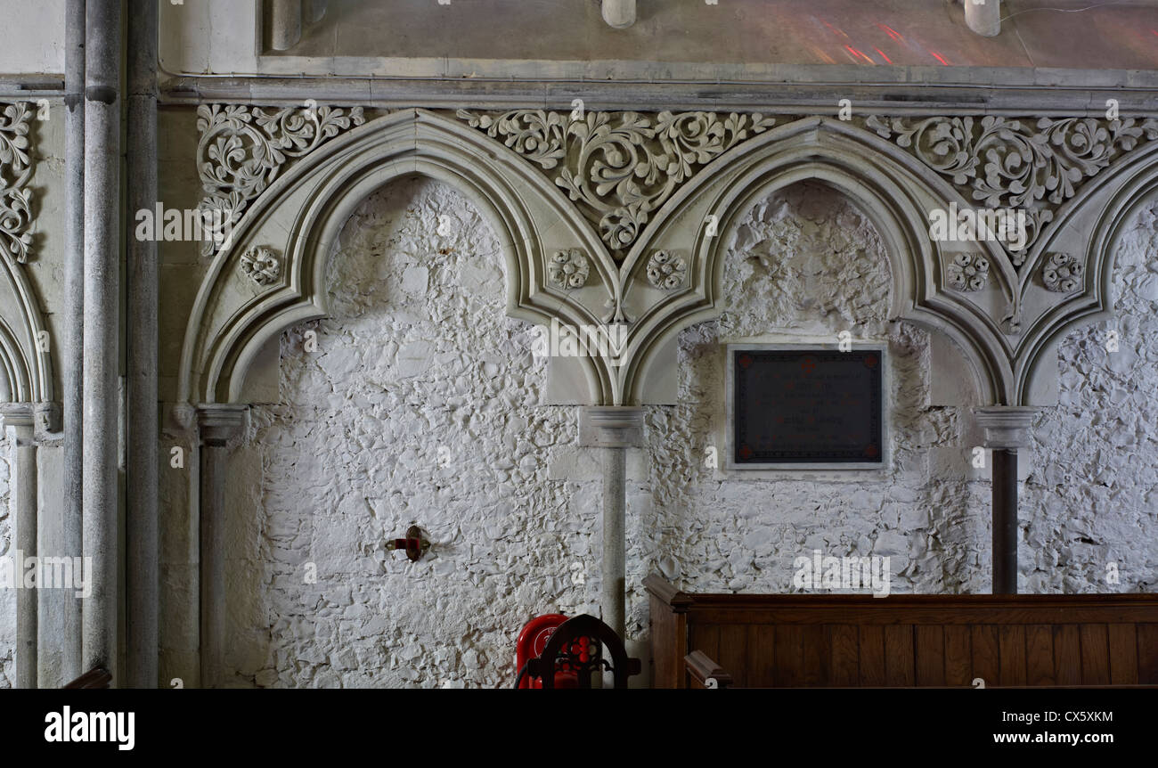 Stone, Kent. St Mary chancel arcading Stock Photo