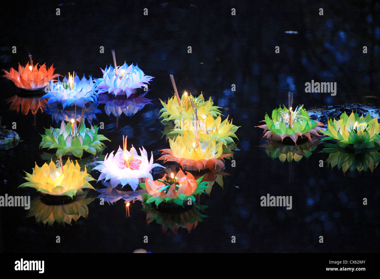 Krathongs in the pond at Loy Krathong Festival, Wat Buddhapadipa Temple Wimbledon, London Stock Photo