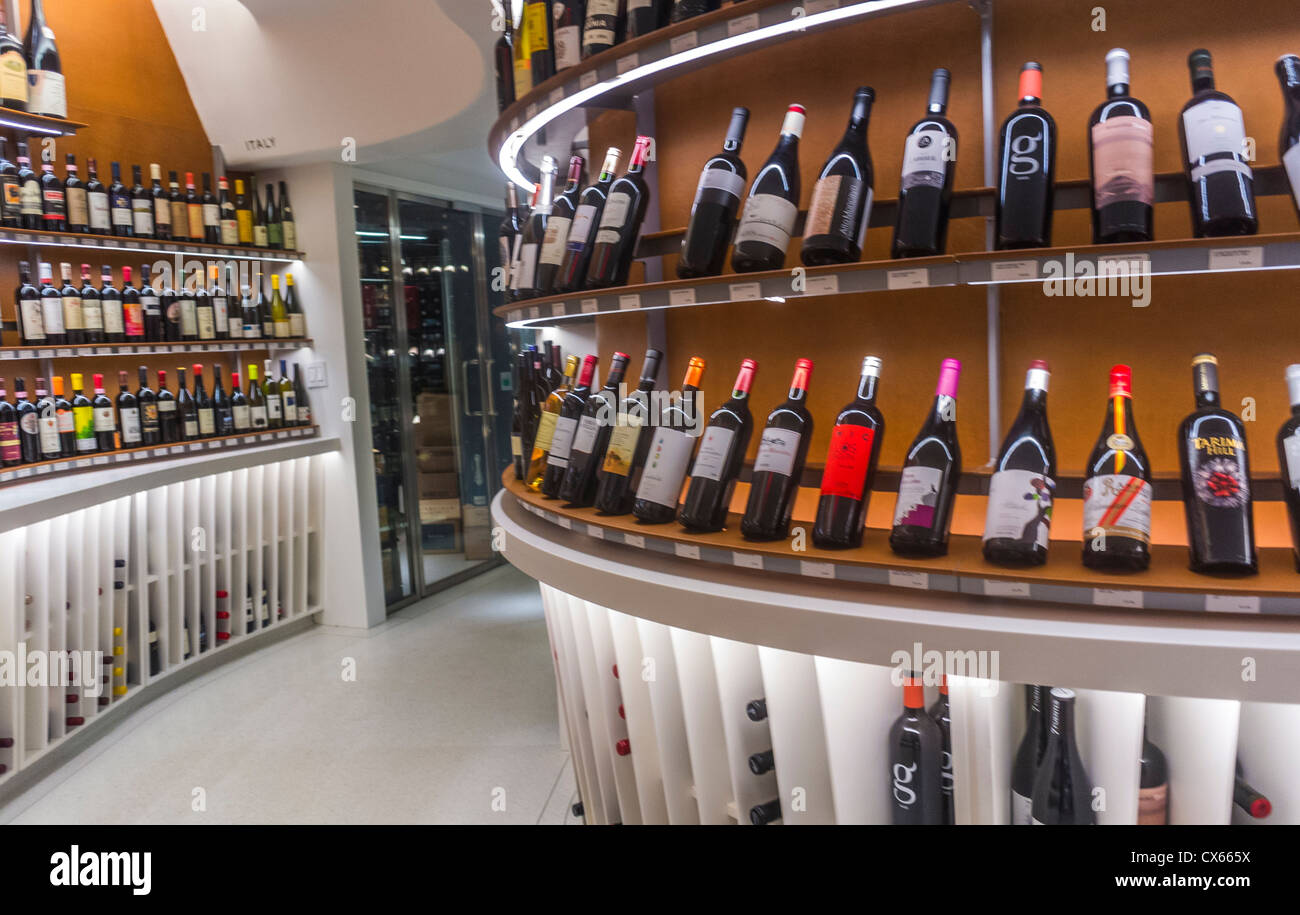 New York, NY, USA, Shopping, Vintry Wine SHop, Inside Shelves, Bottles