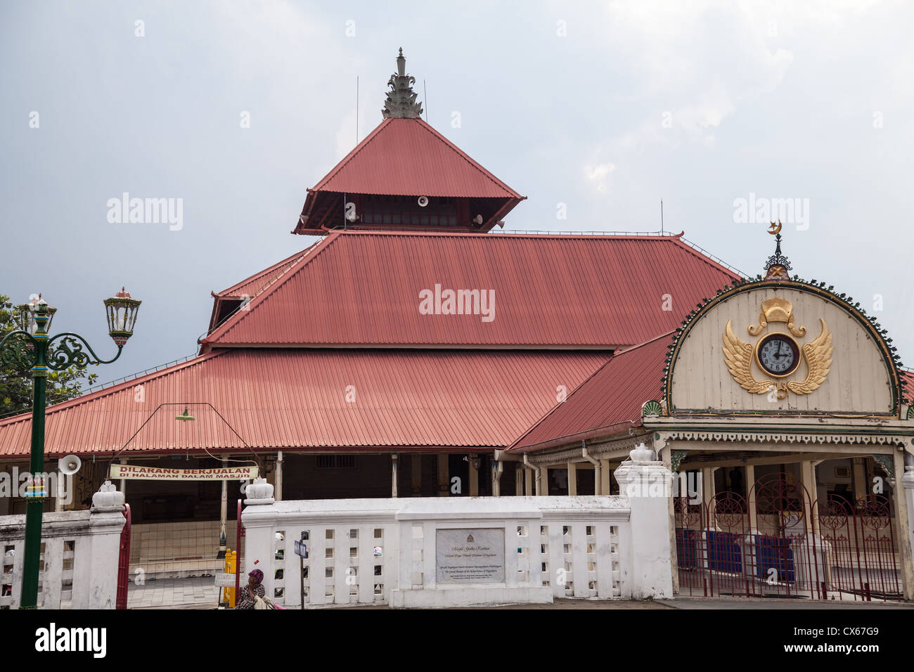 Mosque of indonesia hi-res stock photography and images - Alamy