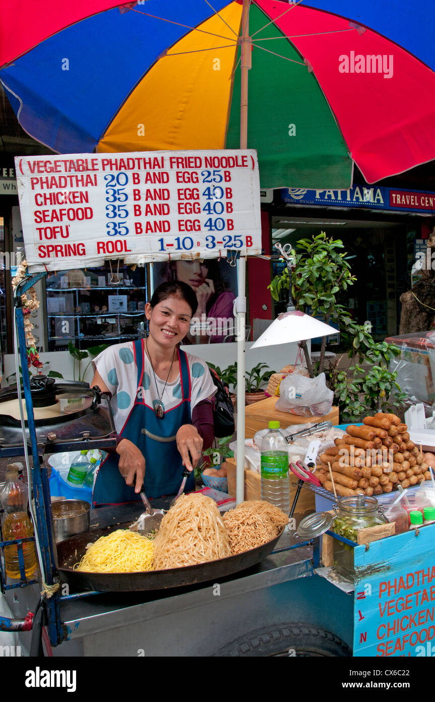 Khao San Road Bangkok Thailand Thai market food vendor Stock Photo