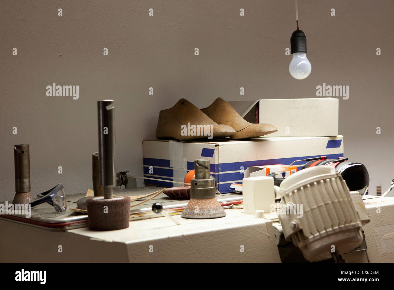 Detail of the workshop of a shoemaker Stock Photo - Alamy