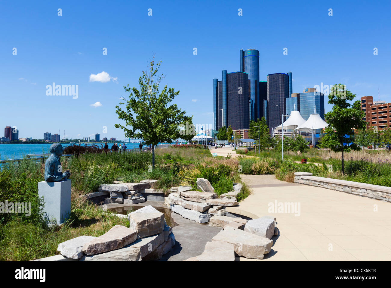 The Renaissance Center city skyline and the Detroit River viewed from Milliken State Park, Detroit, Michigan, USA Stock Photo