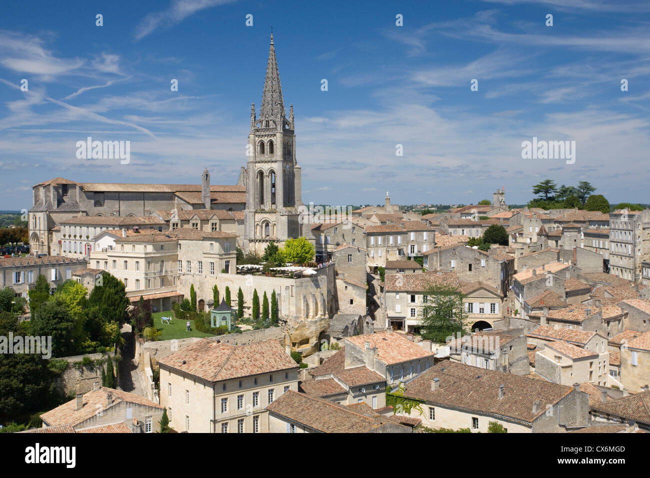 Eglise monolithe in Saint-Emilion, Gironde, France Stock Photo