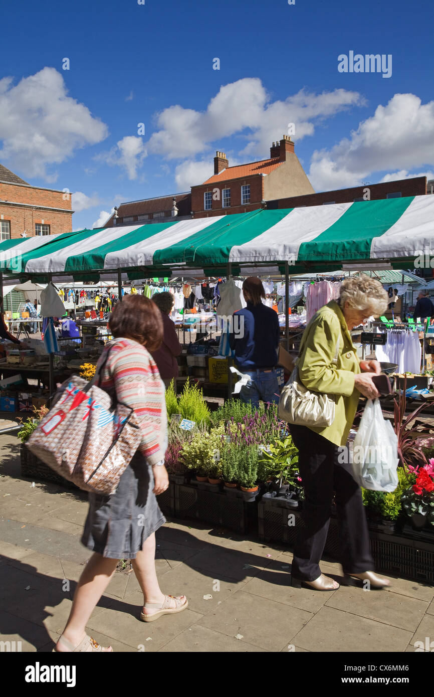 The outdoor market in Market Square in the Lincolnshire Market Town of Gainsborough. Stock Photo
