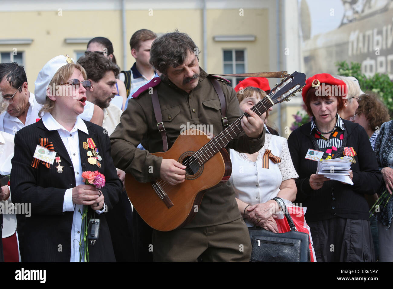 Russian war veterans celebrating the WWII victory on Victory Day near ...