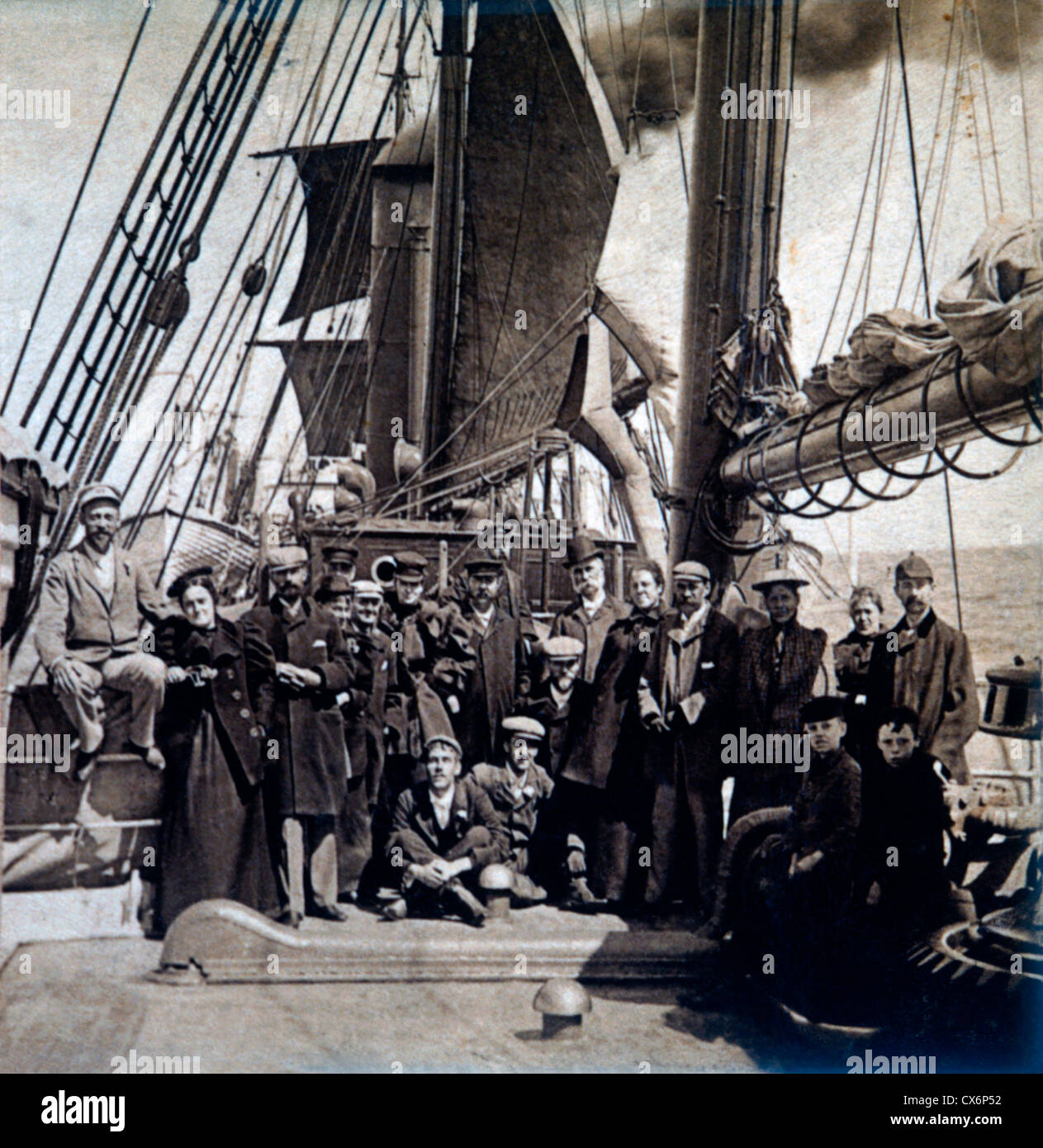 Historical immigration ship hi-res stock photography and images - Alamy