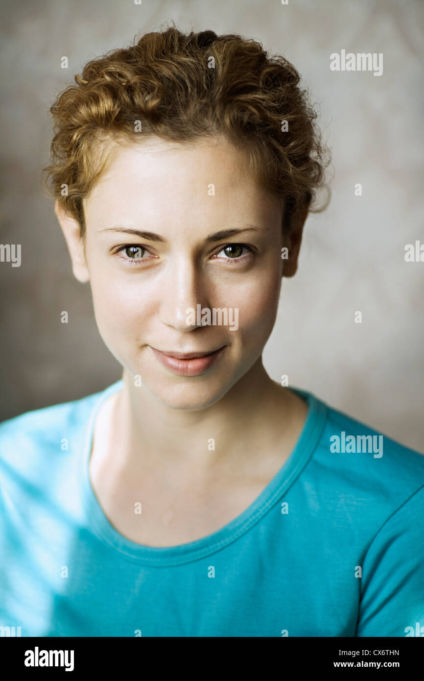 Portrait of a young woman Stock Photo - Alamy