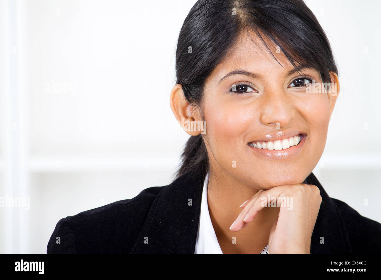 smart young latin businesswoman closeup portrait Stock Photo - Alamy