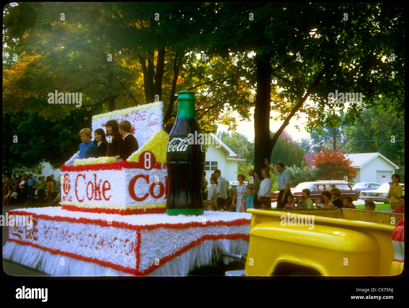 fall festival martinsville indiana 1968 autumn parade coca cola float Stock Photo