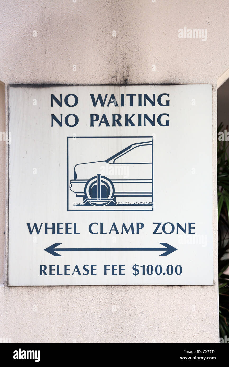 Clamping warning sign hires stock photography and images Alamy