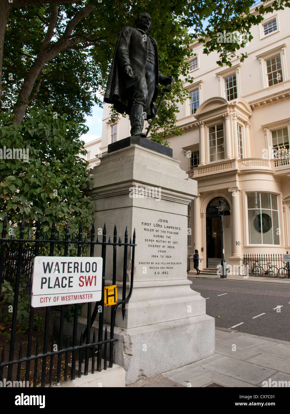 Statue of Sir John Lawrence, 1st Baron Lawrence, Waterloo Place, City