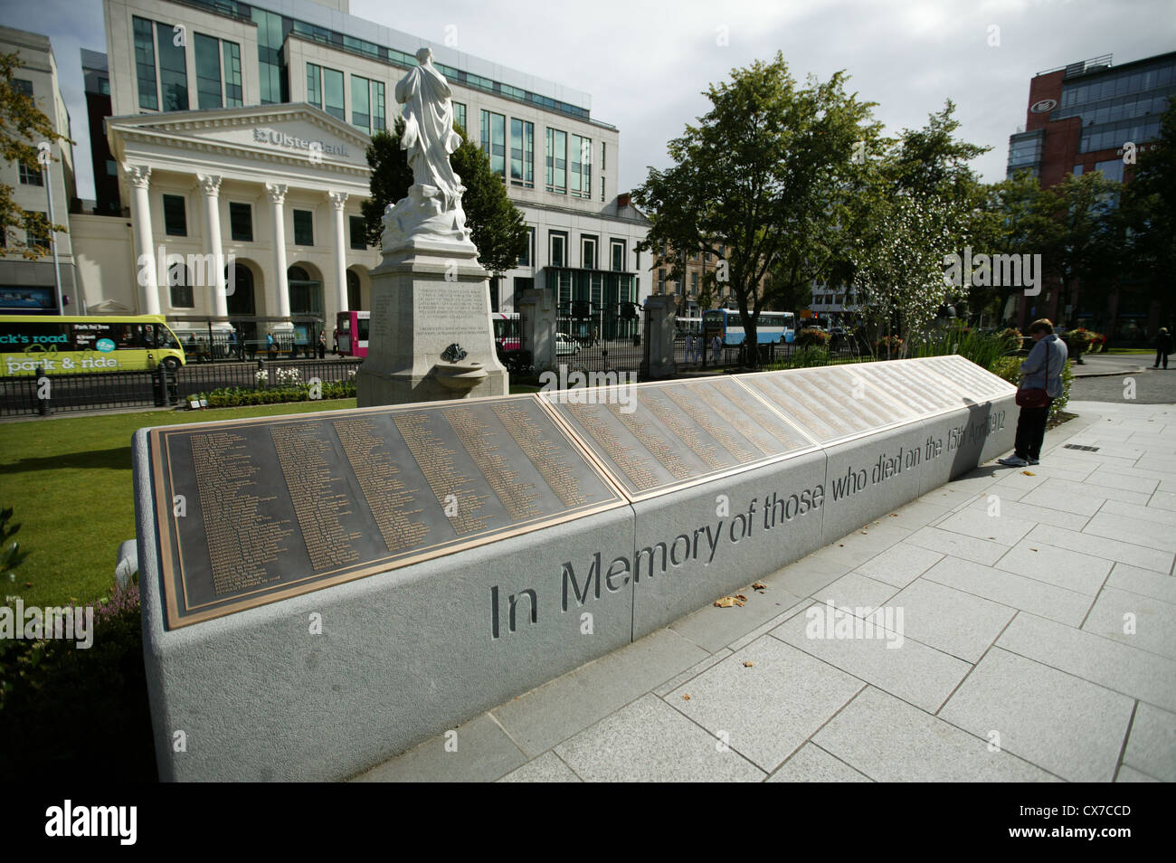 Titanic Memorial Belfast, Titanic's 1512 victims names,five bronze plaques plinth 9 metres (30 ft) wide Stock Photo