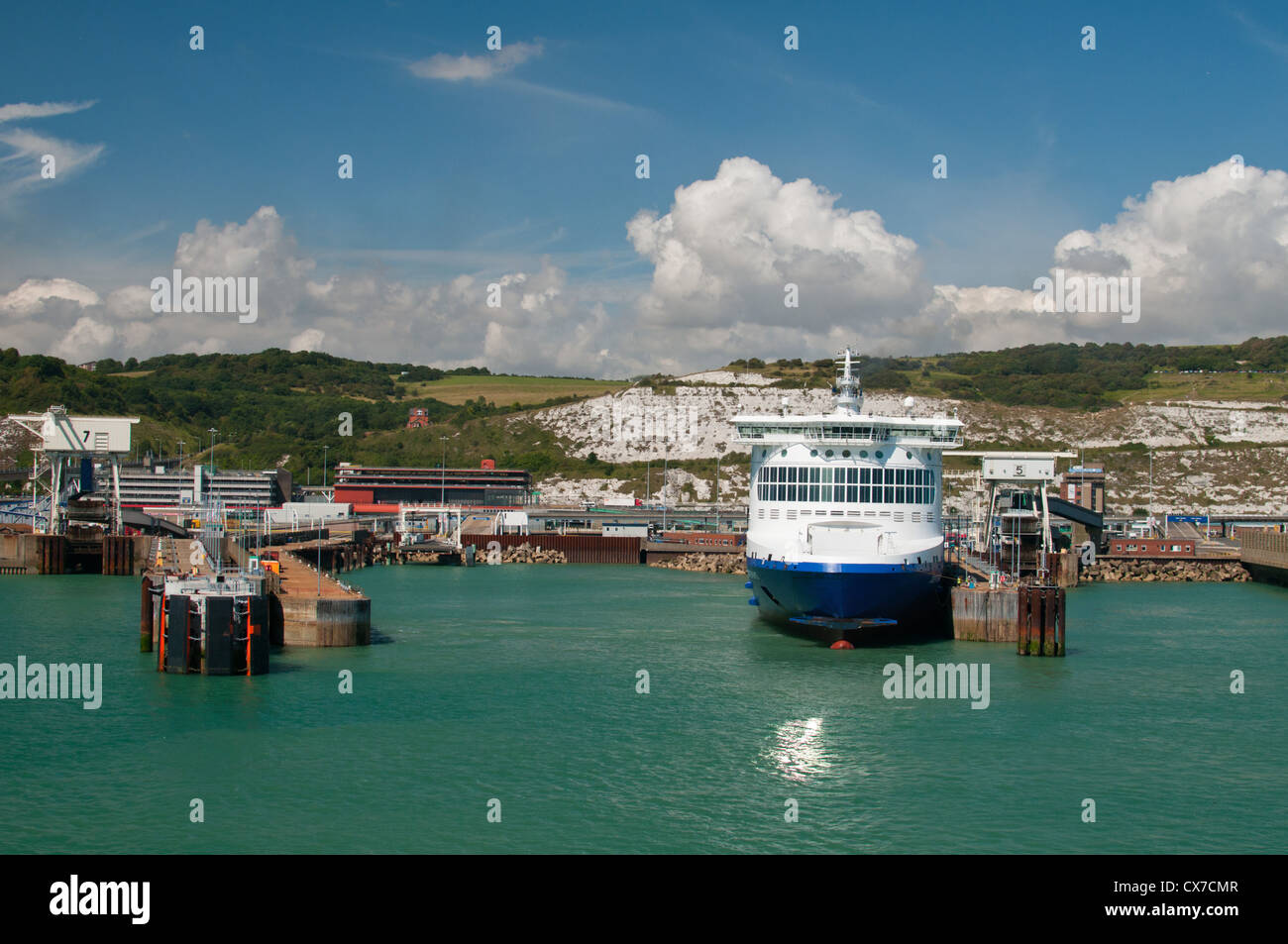 Cross channel ferry port dover hires stock photography and images Alamy