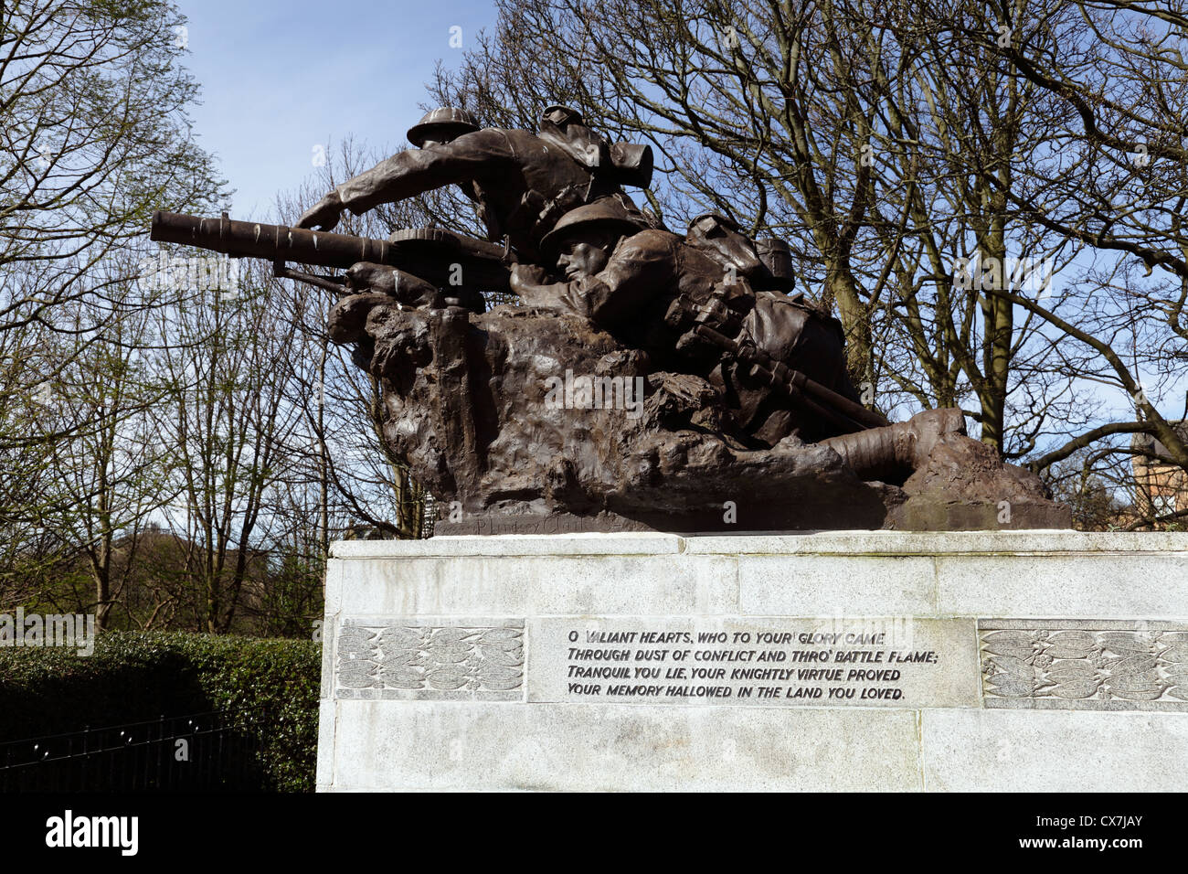 Cameronians Scottish Rifles War Memorial In Kelvingrove Park In Winter 