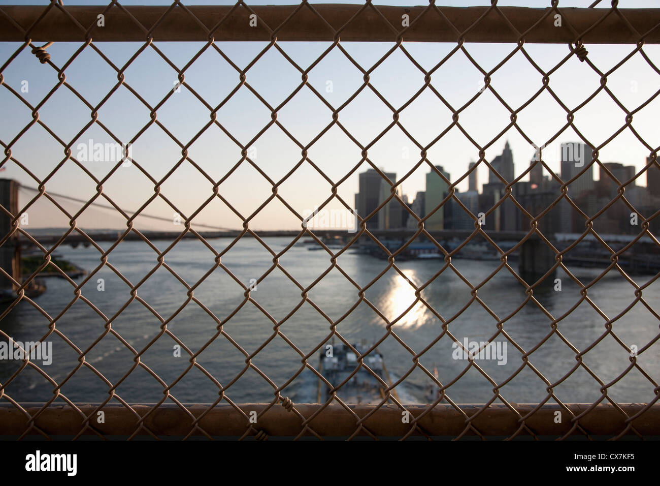 Mesh railings hi-res stock photography and images - Alamy