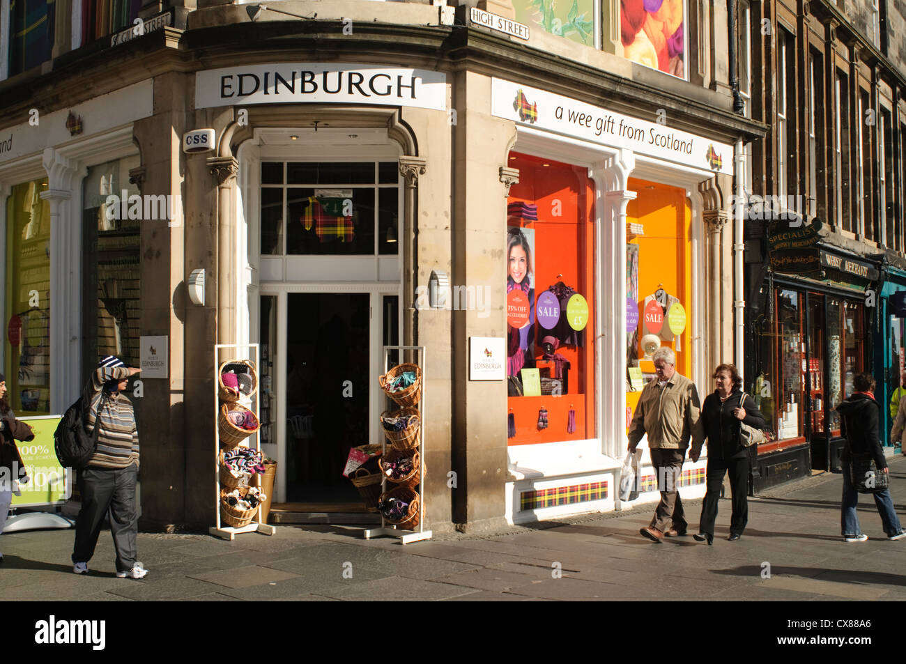 Royal gift shop hires stock photography and images Alamy