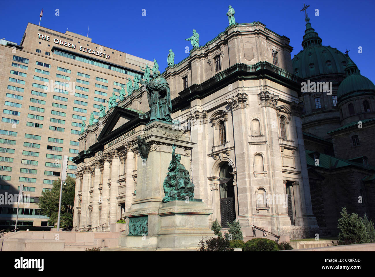 Canada, Quebec, Montreal, Mary, Queen of the World Cathedral, Queen Elizabeth Hotel Stock Photo