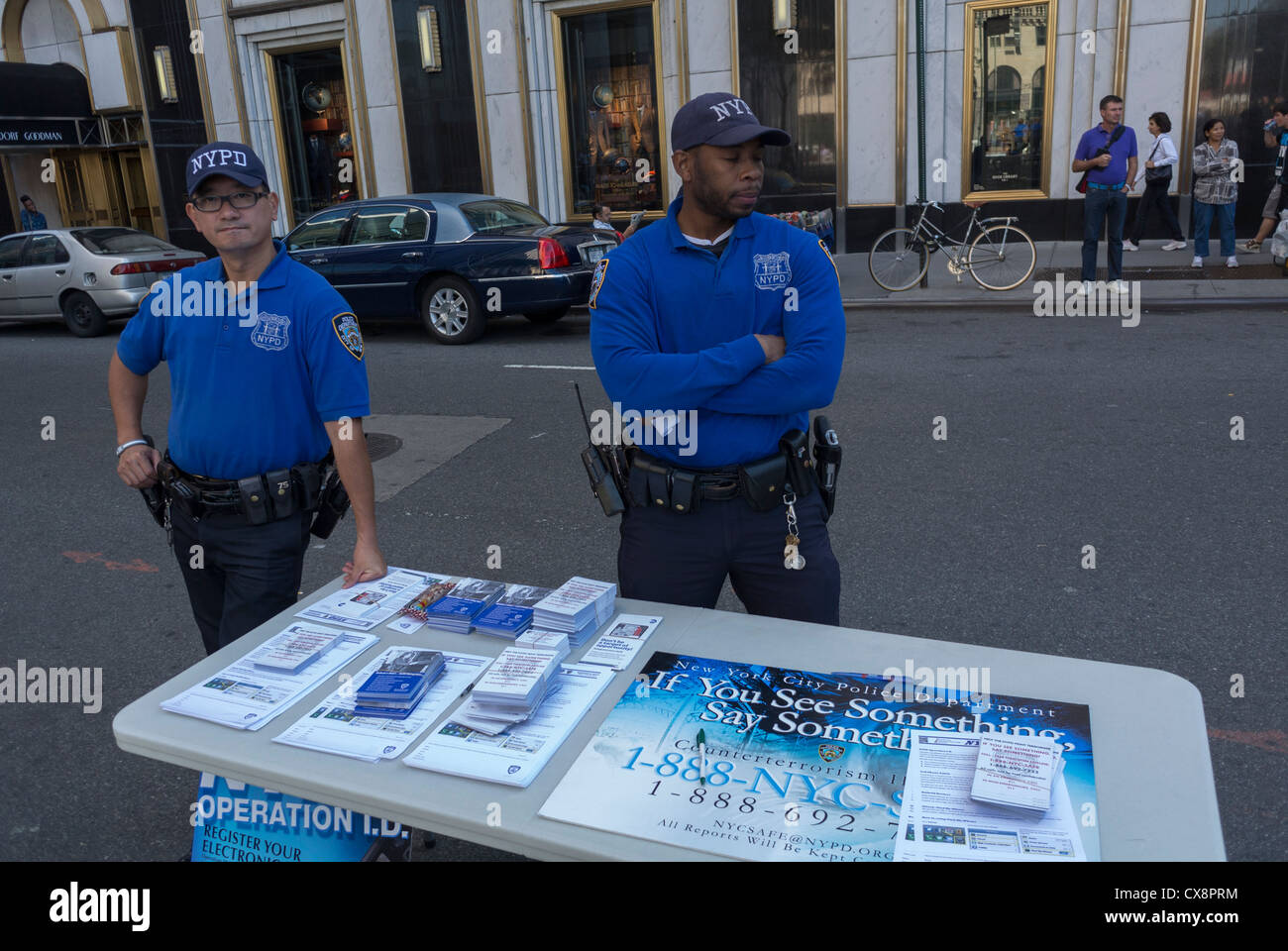 American police uniforms hi-res stock photography and images - Alamy