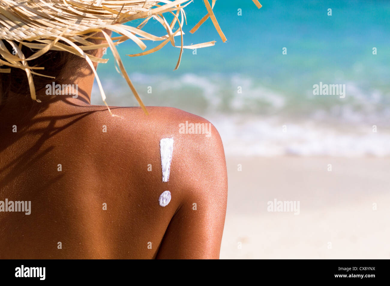 Suntan Lotion on Skin Stock Photo Alamy